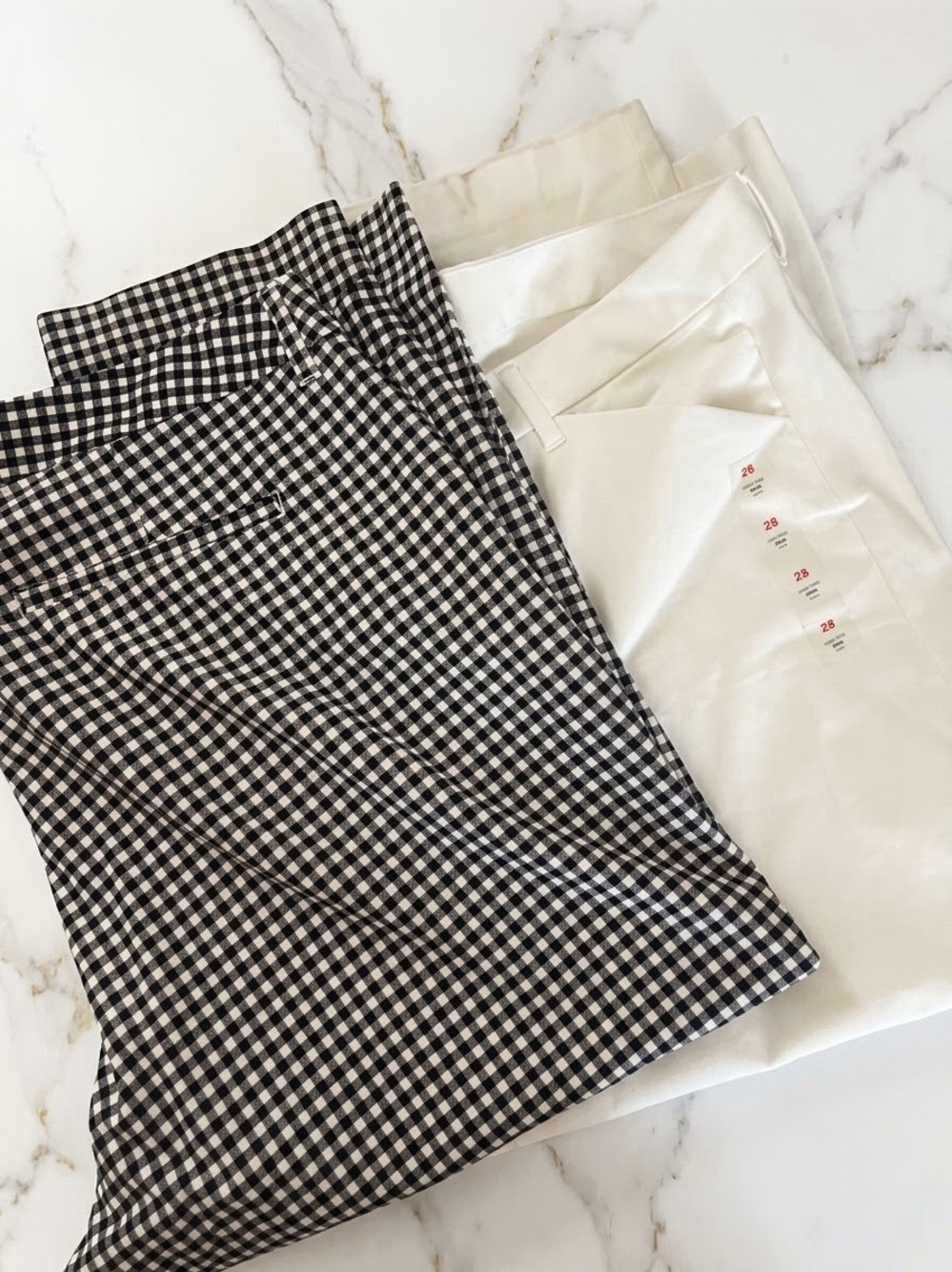 Old Navy High-Waisted Pixie Ankle Pants Bundle Size 28 Plus White & Gingham